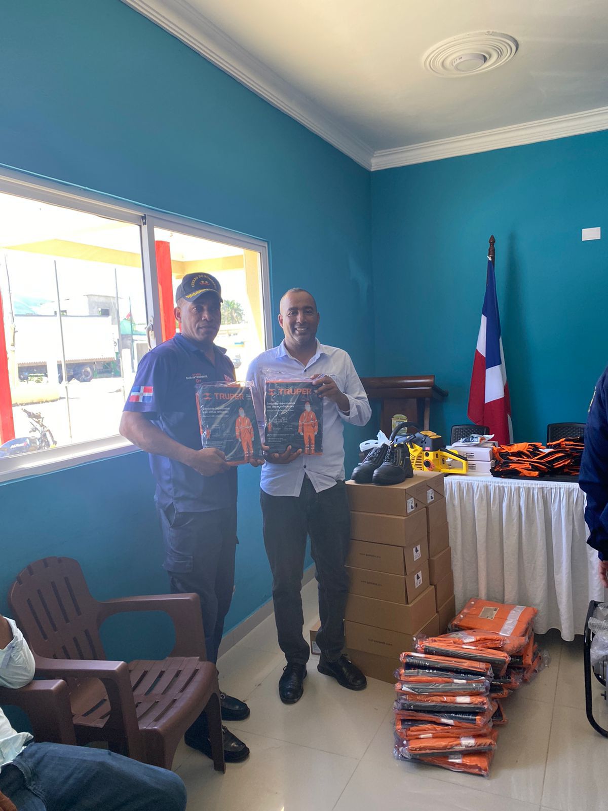 Apoyo al Cuerpo de Bomberos de Pedro Corto