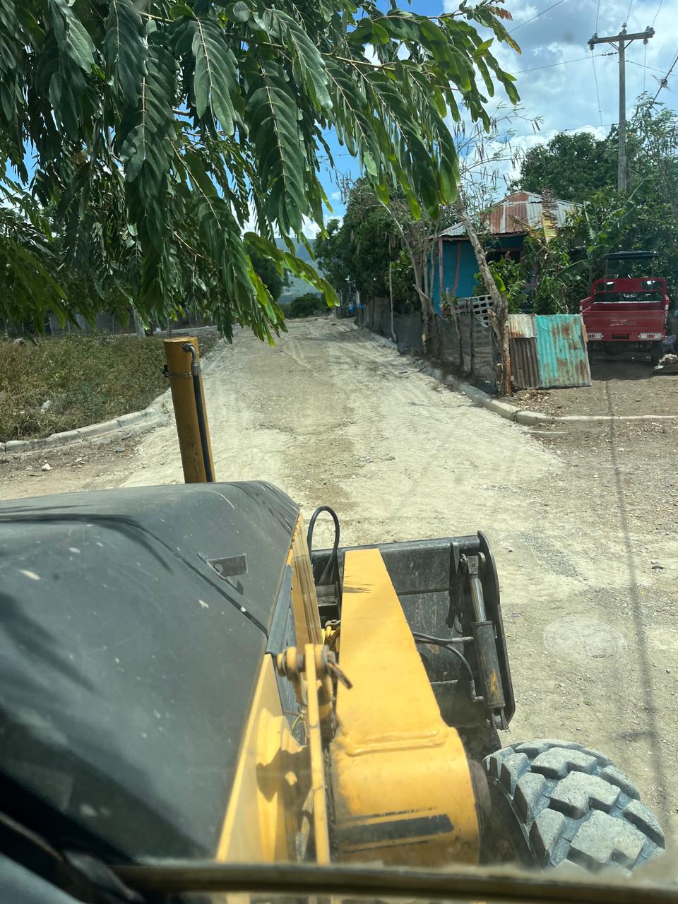 Junta Distrital de Pedro Corto realiza trabajos de arreglo de caminos vecinales en La Sabana y el barrio La Gallera